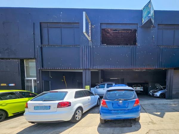 590  m² Commercial space