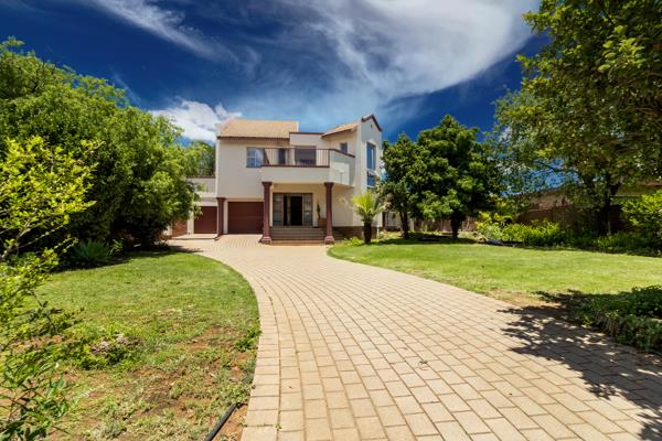6 Bedroom House