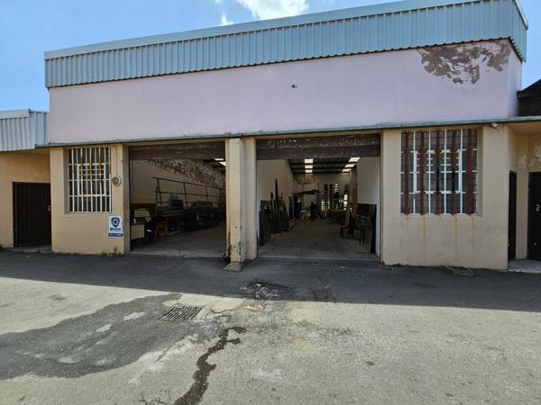 120  m² Commercial space