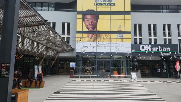 95  m² Commercial space