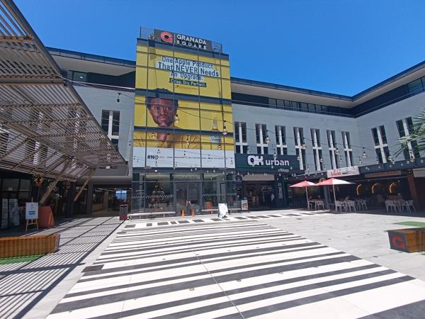 336  m² Retail Space