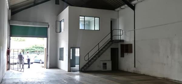 506 m² Industrial space