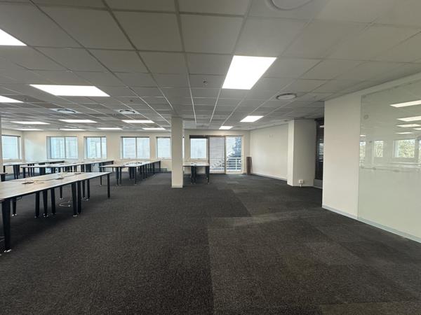 201  m² Commercial space