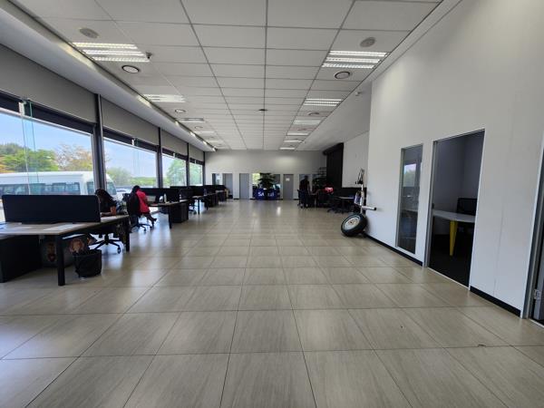 758  m² Industrial space