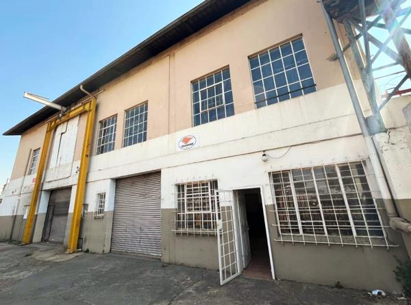 330  m² Industrial space