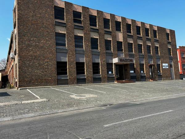 642  m² Industrial space