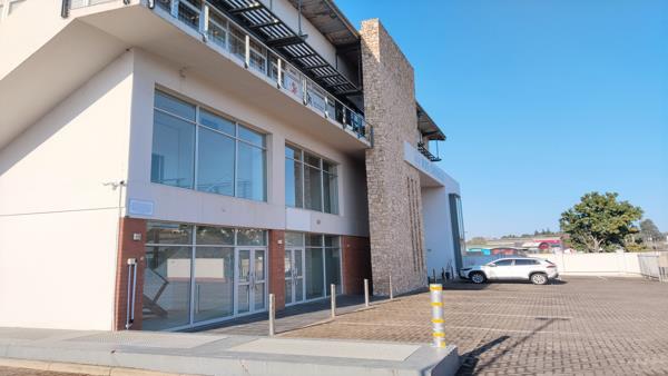117  m² Commercial space