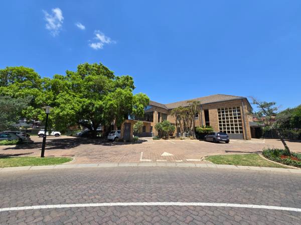 680  m² Commercial space