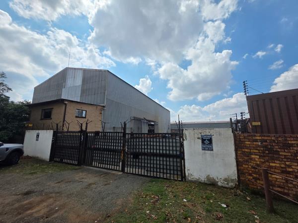 1 359  m² Industrial space