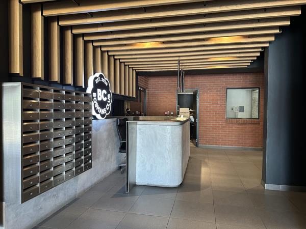 120 m² Commercial space