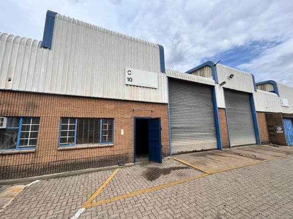 573  m² Industrial space