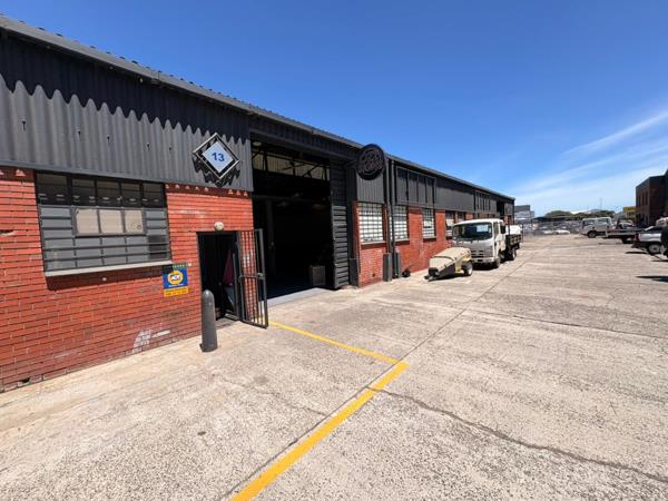 256  m² Industrial space