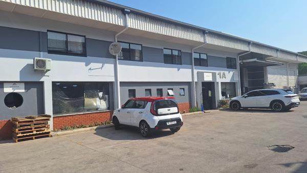 1 200  m² Industrial space