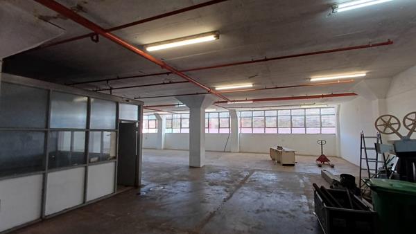240  m² Industrial space