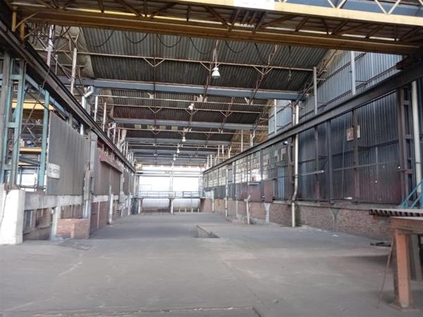 1 500  m² Industrial space
