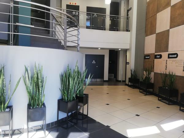 98  m² Commercial space