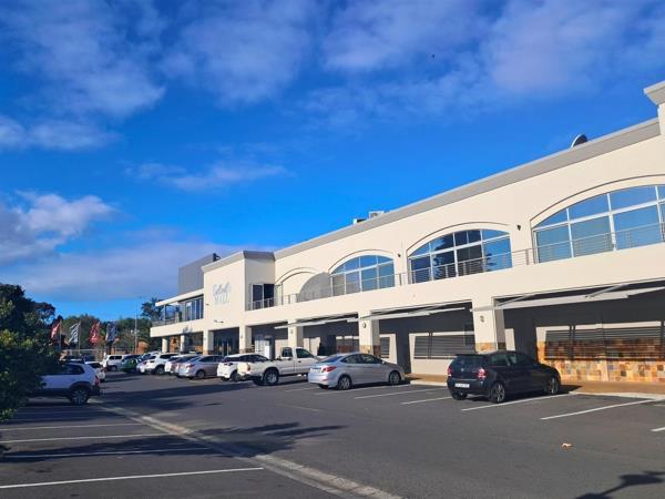 608  m² Office Space