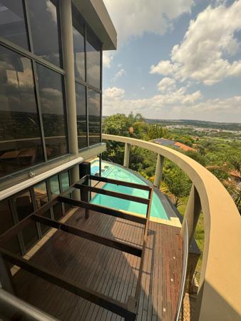 6 Bedroom HouseWoodhill - More
