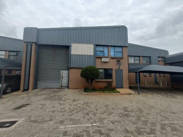 1 046  m² Industrial space