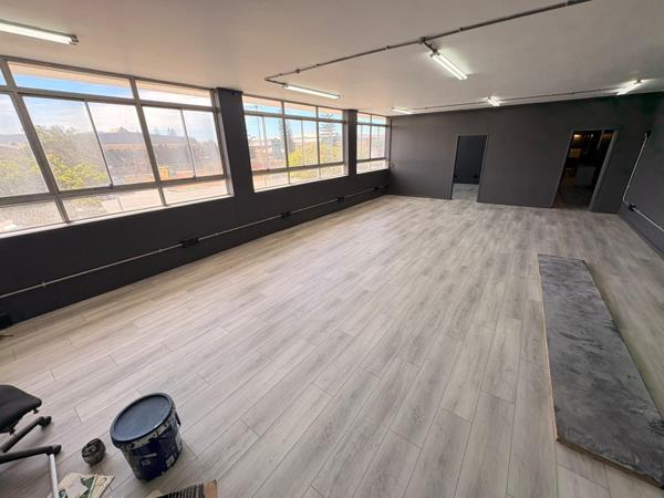 141  m² Commercial space