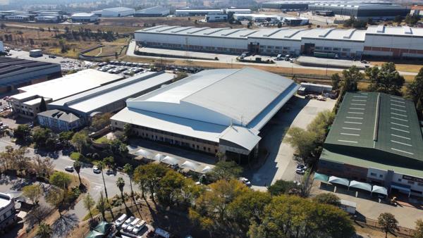 8 500  m² Industrial space