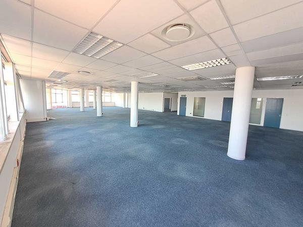 1 440  m² Office Space