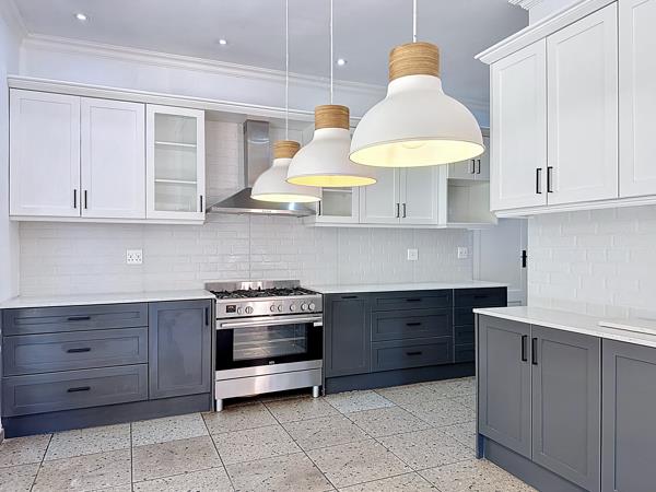 4 Bedroom Townhouse