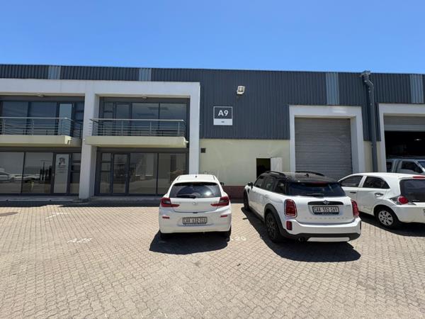 255  m² Industrial space