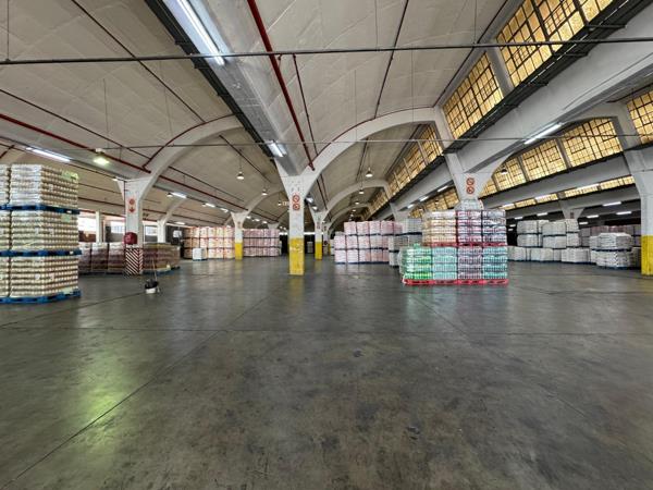 7 000  m² Industrial space