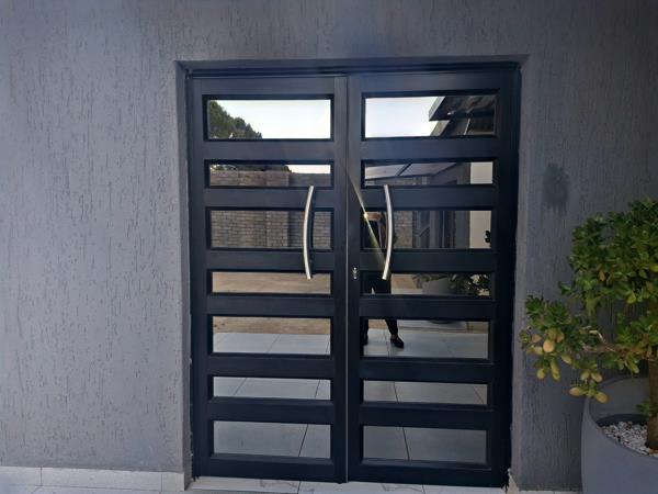 209  m² Commercial space