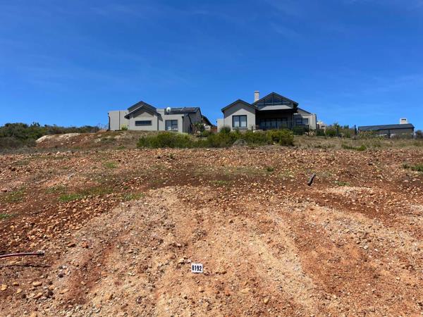 625 m² Land