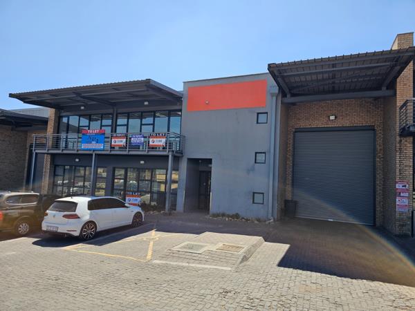 866  m² Industrial space