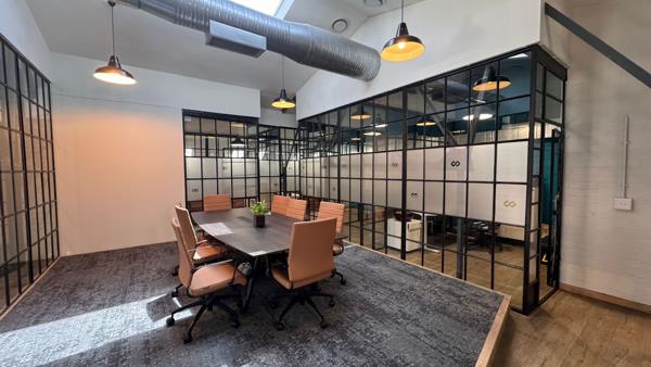 345  m² Commercial space