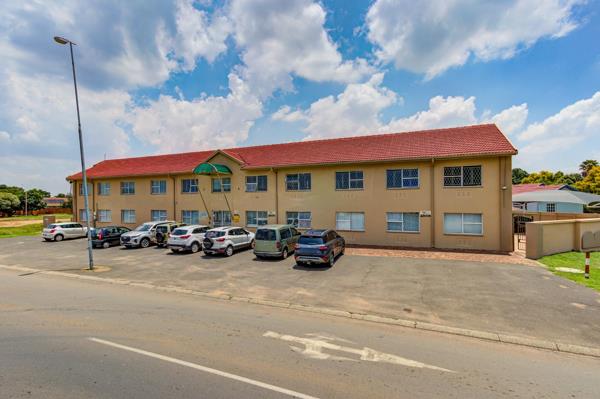 605  m² Commercial space