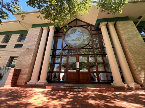 273  m² Office Space