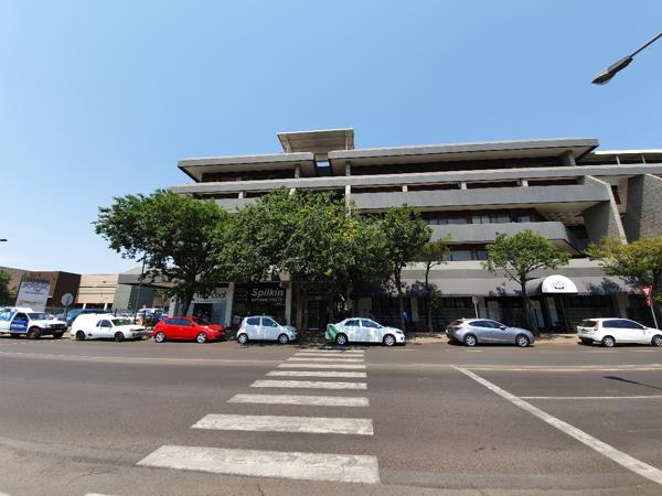 803  m² Commercial space