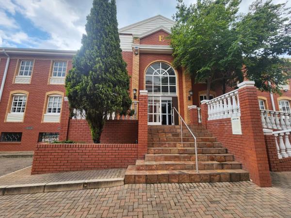 105  m² Commercial space