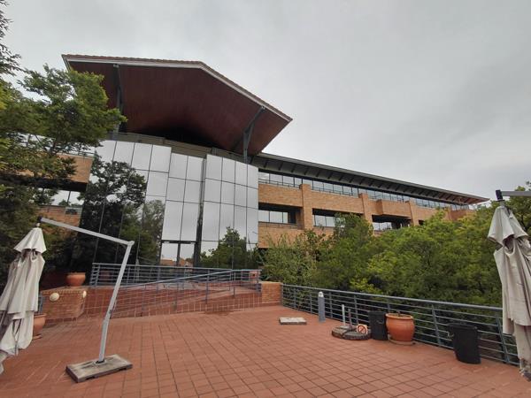 625  m² Commercial space