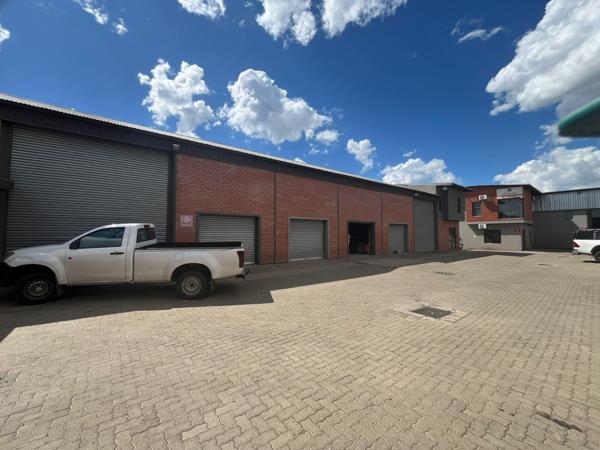 571  m² Commercial space