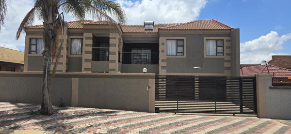 7 Bedroom House