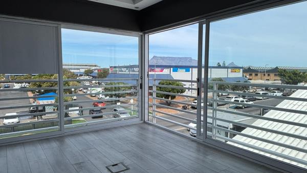 142 m² Commercial space