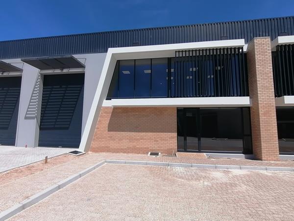 565  m² Industrial space