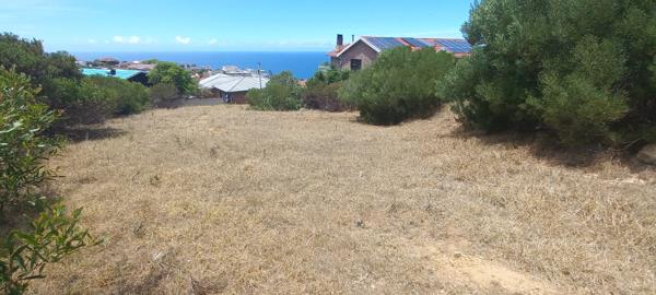 754 m² Land