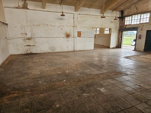 423  m² Industrial space