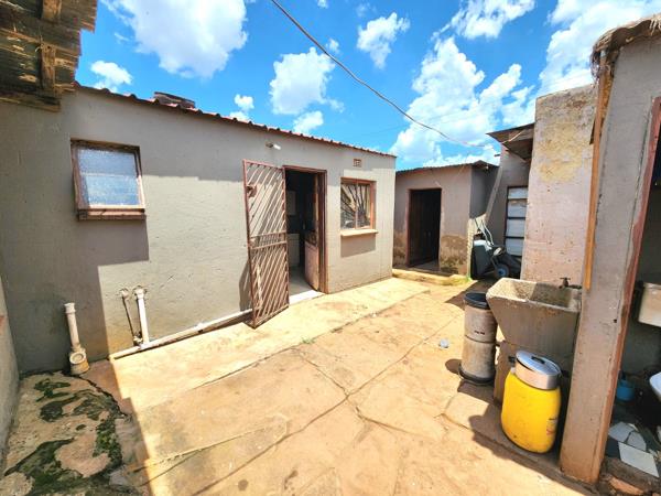 2 Bedroom House