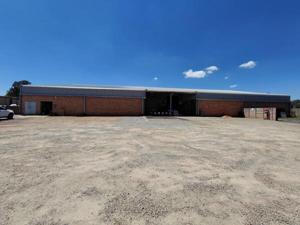 1 750  m² Commercial space