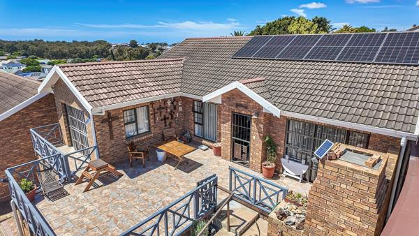 4 Bedroom Townhouse