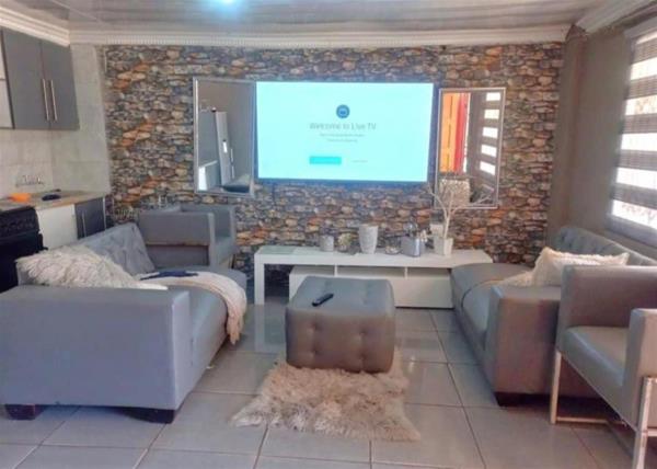 1 Bedroom Garden Cottage