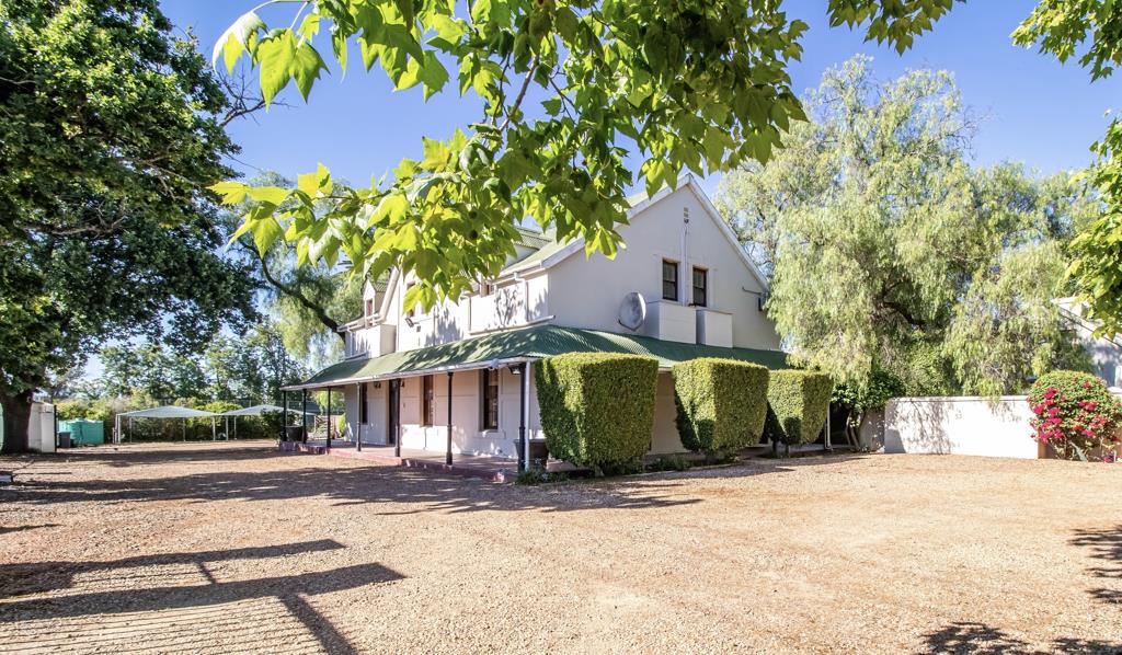 3 965 m² Farm