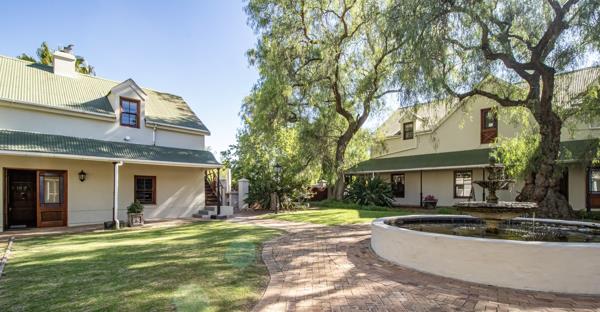 3 965 m² Farm